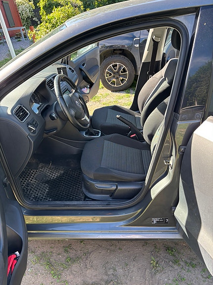 Volkswagen Polo 3 of 5