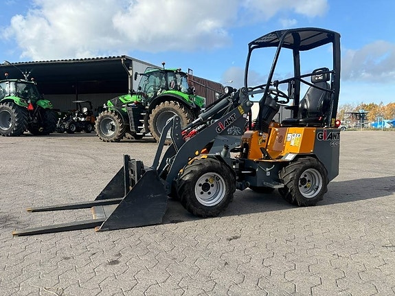 GiANT G 1200 2 of 5