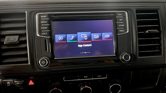 Volkswagen Transporter 9 of 13