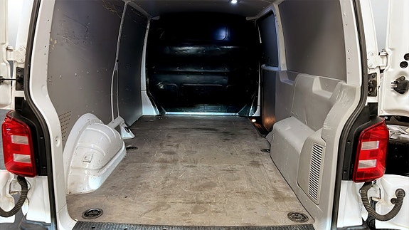 Volkswagen Transporter 12 of 13