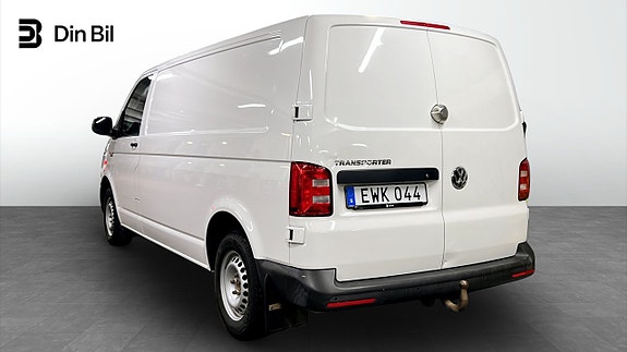 Volkswagen Transporter 3 of 5