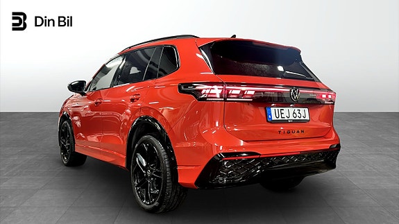 Volkswagen Tiguan 3 of 15
