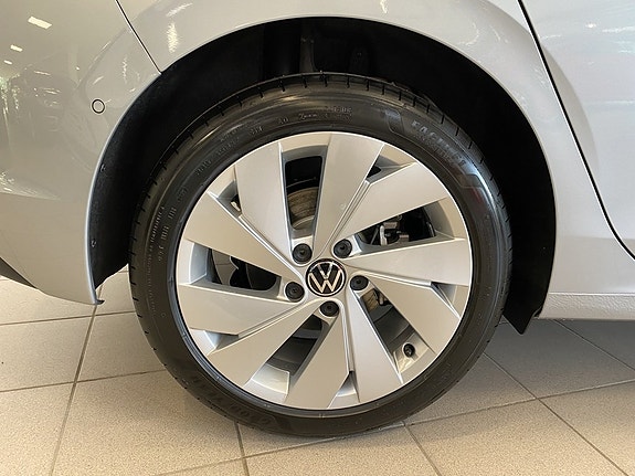 Volkswagen Golf I 3 of 9