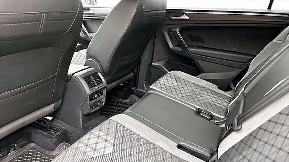 Volkswagen Tiguan Allspace 11 of 12