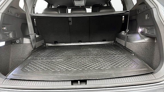 Volkswagen Tiguan Allspace 12 of 12