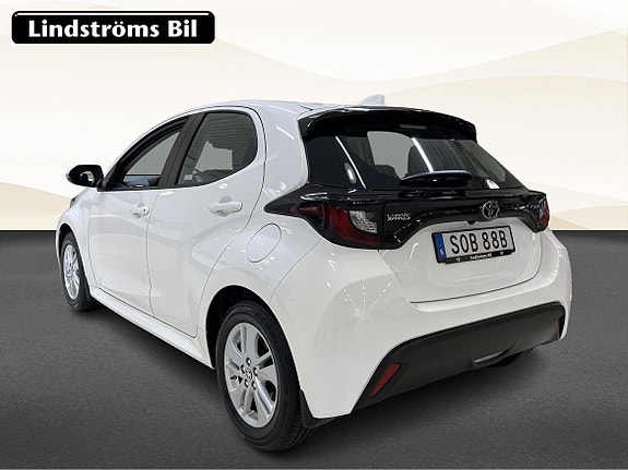 Toyota Yaris 4 of 20