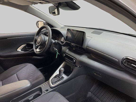 Toyota Yaris 9 of 20