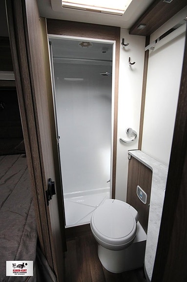 Kabe Travel Master Royal X 780 LXL 16 of 16