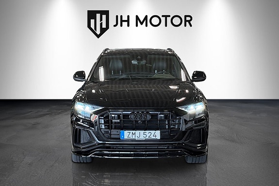 Audi Q8 8 of 22
