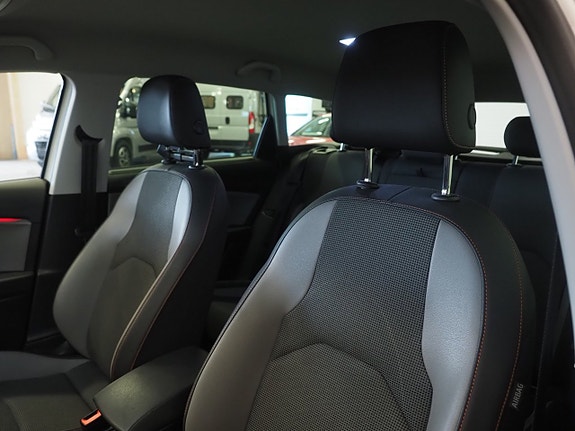 Seat Leon 17 of 22