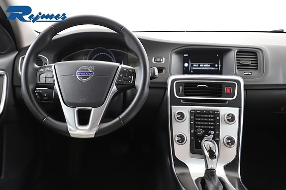 Volvo V60 4 of 5