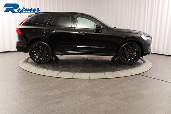 Volvo XC60 3 of 5