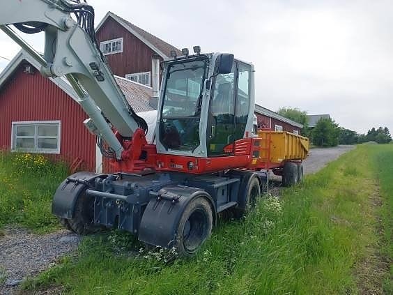 Takeuchi TB395W 3 of 4