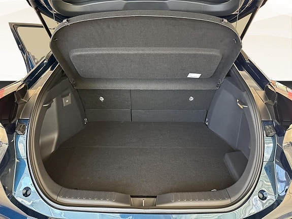 Toyota C-HR 13 of 19