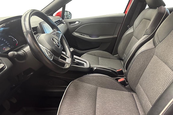 Renault Clio 8 of 22