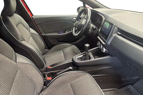 Renault Clio 10 of 22