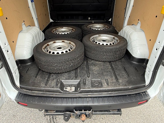 Ford Transit Custom 8 of 12