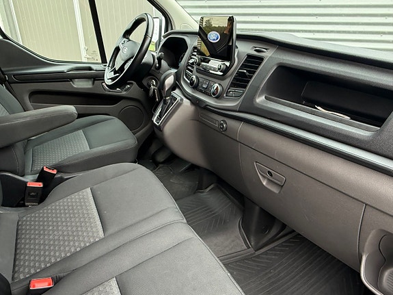 Ford Transit Custom 6 of 12