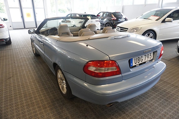 Volvo C70 4 of 7