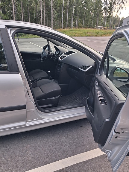 Peugeot 207 7 of 8