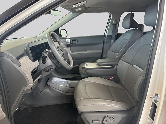 Kia EV3 8 of 17