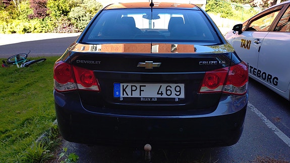 Chevrolet Cruze 3 of 7