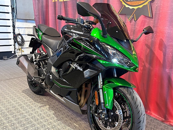 Kawasaki NINJA Z1000SX 2 of 5