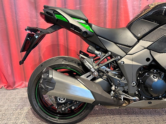 Kawasaki NINJA Z1000SX 5 of 5