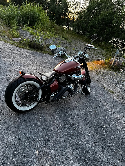 Yamaha XVS1100A 2 of 4