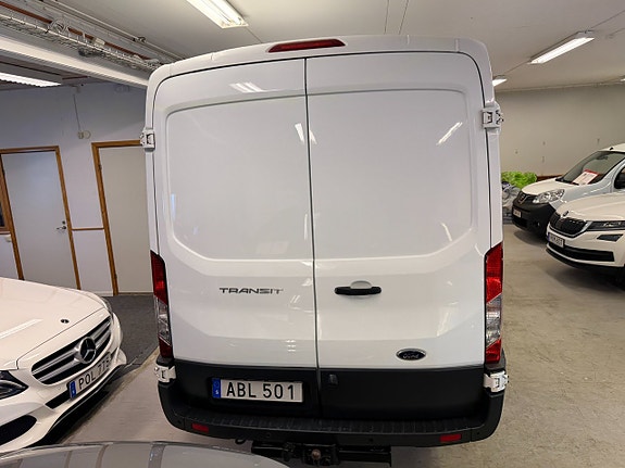 Ford Transit 7 of 11