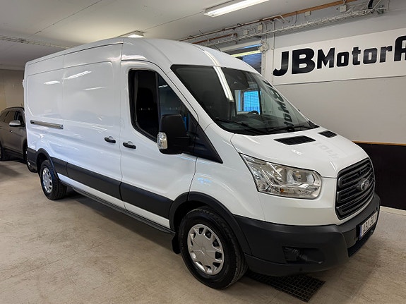 Ford Transit 2 of 11