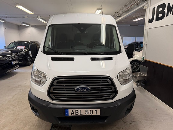Ford Transit 4 of 11