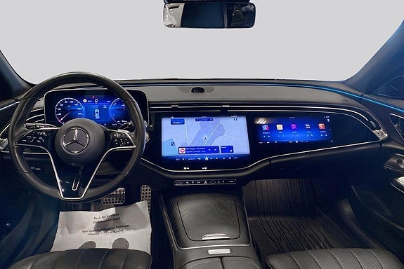 Mercedes-Benz E300 de 7 of 17