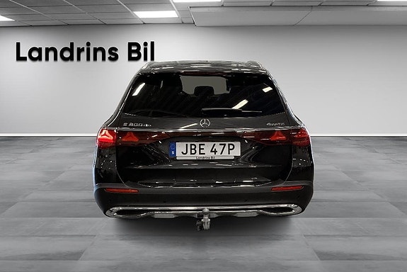 Mercedes-Benz E300 de 5 of 5