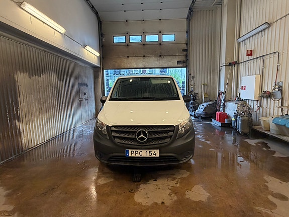 Mercedes-Benz Vito 116 2 of 5