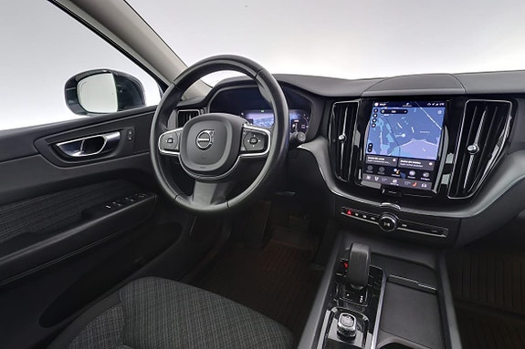 Volvo XC60 8 of 18