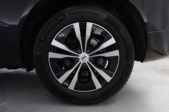 Volvo XC60 17 of 18
