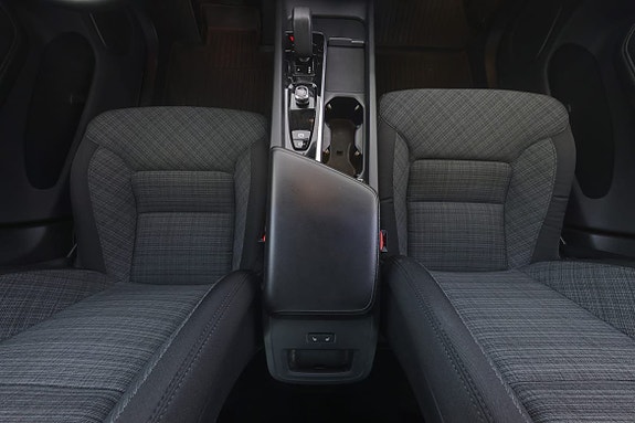 Volvo XC60 9 of 18