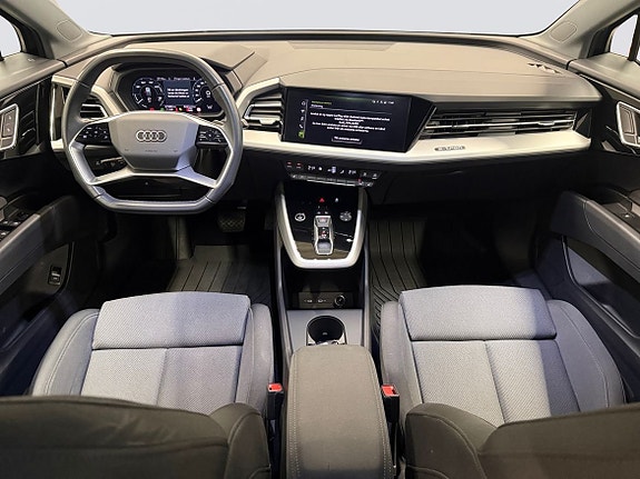 Audi Q4 e-tron 9 of 22