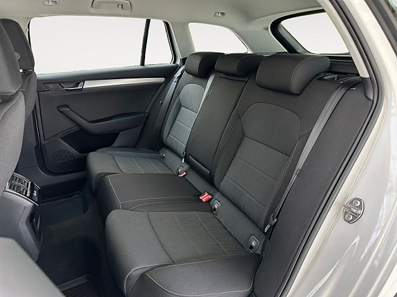 Skoda Superb 14 of 26