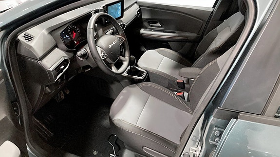 Dacia Sandero Stepway 4 of 5