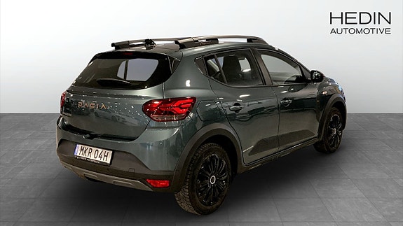 Dacia Sandero Stepway 2 of 5