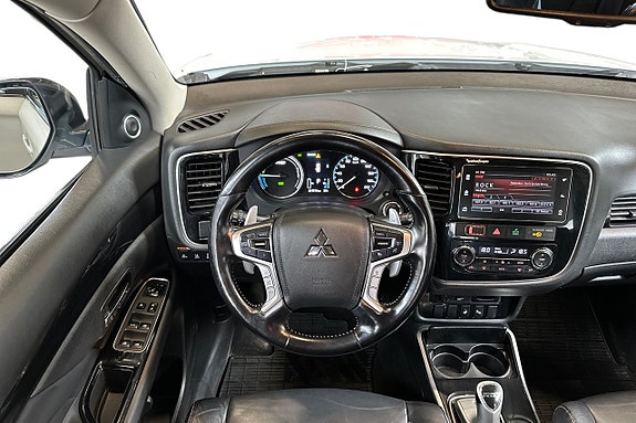 Mitsubishi Outlander 12 of 23