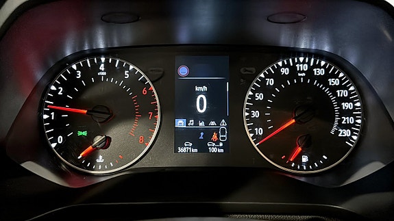 Renault Captur 15 of 19