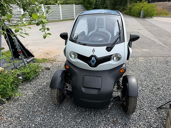 Renault Twizy Urban 80 2 of 9