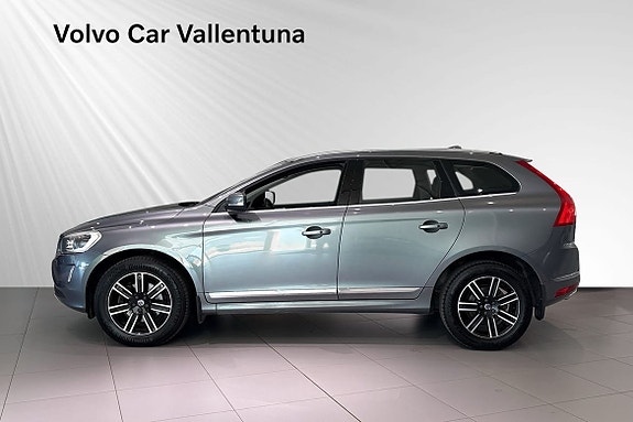 Volvo XC60 2 of 5