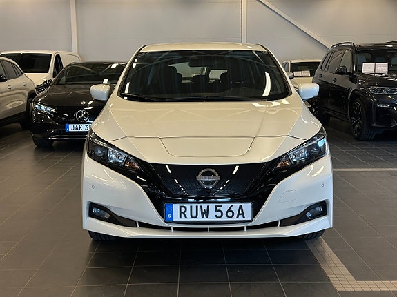 Nissan Leaf 2 of 5
