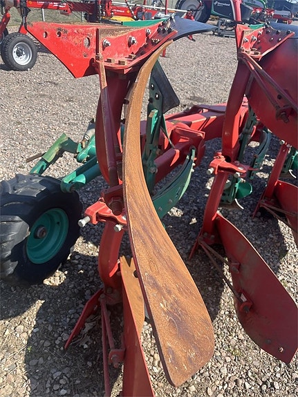 Kverneland EG 85-300 2 of 5
