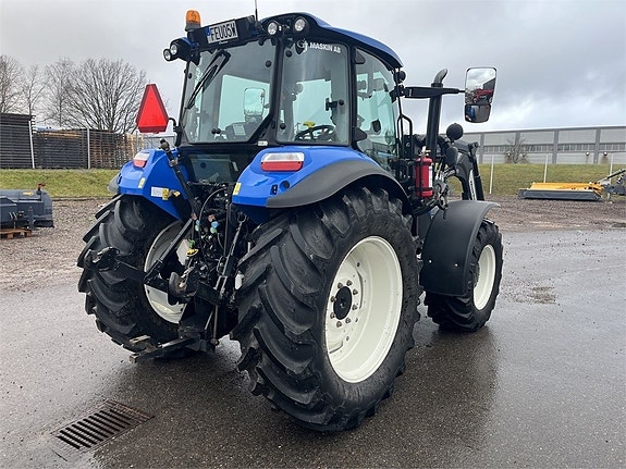 New Holland T5.120 13 of 16