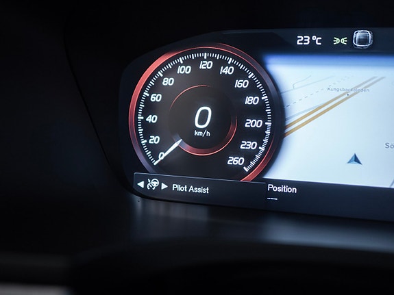 Volvo V90 13 of 20
